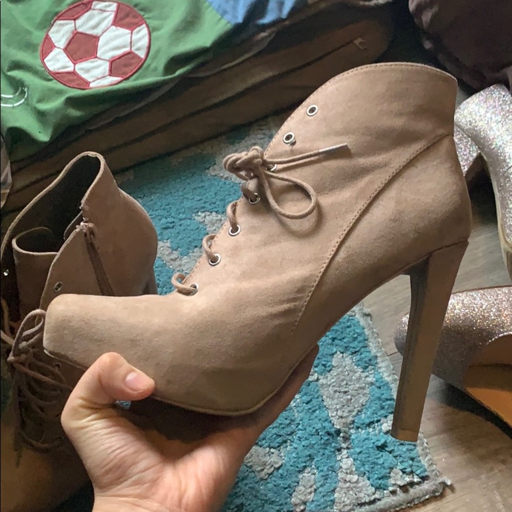 Heels literally new